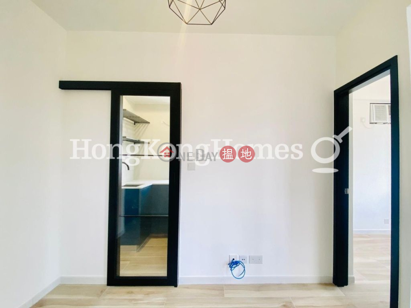 HK$ 6.5M | Kong Chian Tower | Western District 1 Bed Unit at Kong Chian Tower | For Sale