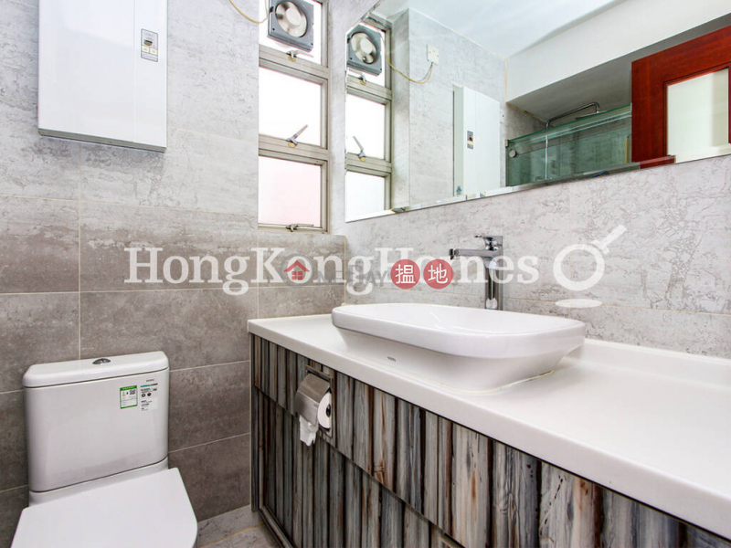 3 Bedroom Family Unit for Rent at Exchange Square Block 3 | Exchange Square Block 3 交易廣場3期 Rental Listings