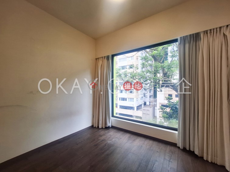 Stylish 3 bedroom on high floor with rooftop | For Sale | C.C. Lodge 優悠台 Sales Listings