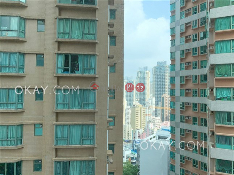 HK$ 33,000/ 月-萬信臺|灣仔區3房2廁,極高層,連車位《萬信臺出租單位》