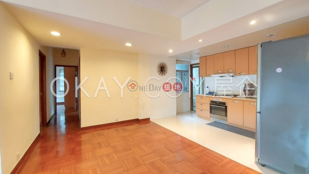 Nicely kept 3 bedroom with balcony | Rental | Winfield Gardens 永富苑 Rental Listings