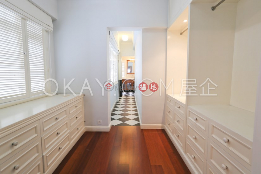 HK$ 60,000/ month, Long Mansion, Western District Efficient 2 bedroom with balcony | Rental