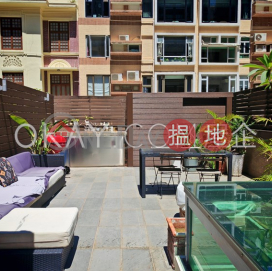 Popular 2 bedroom on high floor with rooftop | For Sale