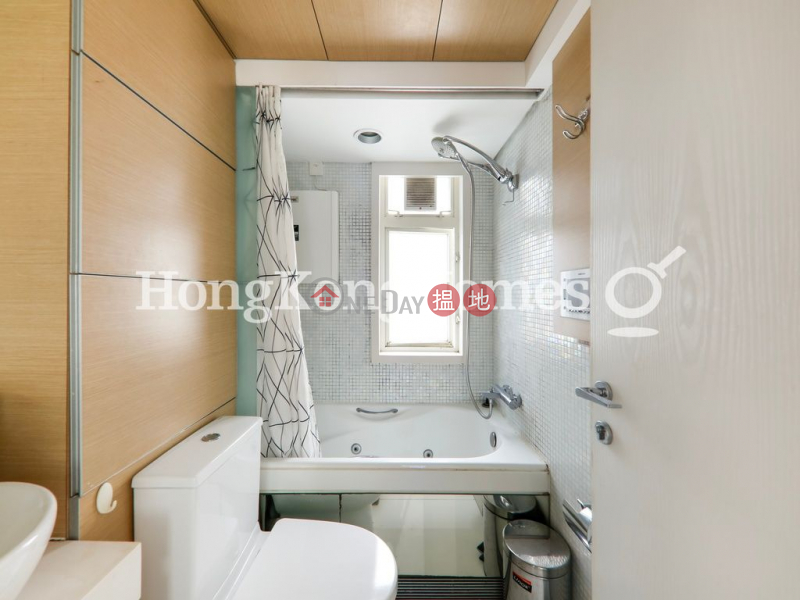 HK$ 14.88M | Centrestage, Central District, 3 Bedroom Family Unit at Centrestage | For Sale