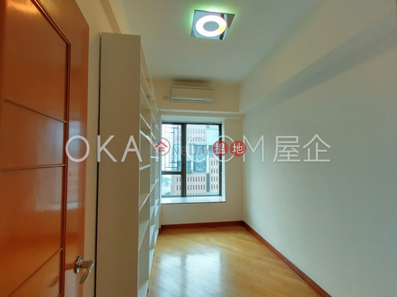 HK$ 40,000/ month, Royal Peninsula Block 1, Kowloon City, Luxurious 3 bedroom with harbour views | Rental