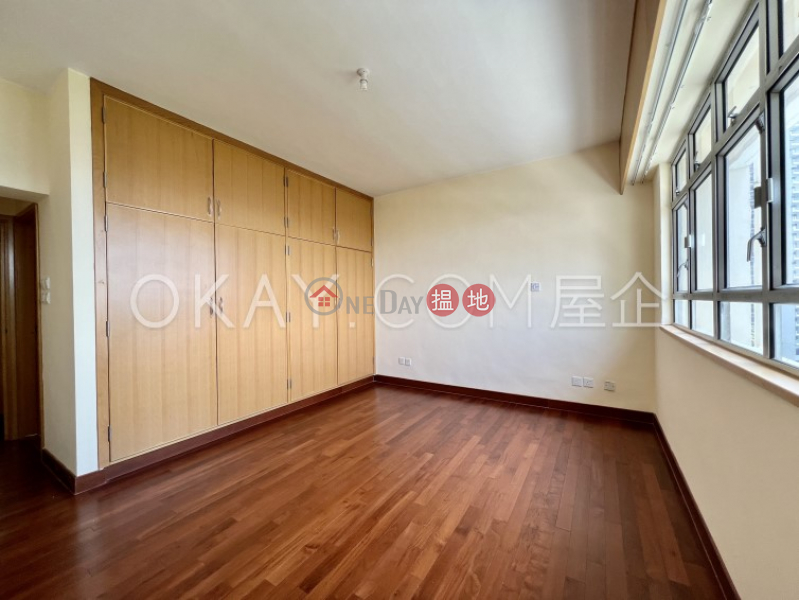 HK$ 62,200/ month | Aurizon Quarters, Wan Chai District Exquisite 3 bedroom with balcony & parking | Rental