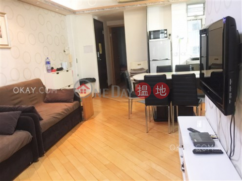 Generous 3 bedroom on high floor | For Sale | Sai Kou Building 世球大廈 _0