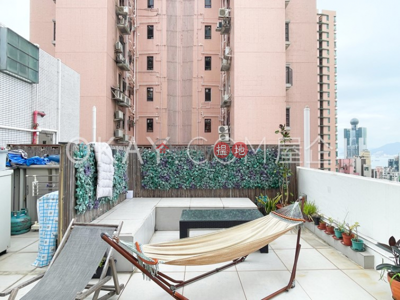 HK$ 37,000/ month, Namning Mansion | Western District | Nicely kept 1 bedroom on high floor with rooftop | Rental