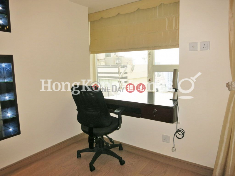 Studio Unit for Rent at Centrestage | 108 Hollywood Road | Central District Hong Kong Rental | HK$ 22,000/ month