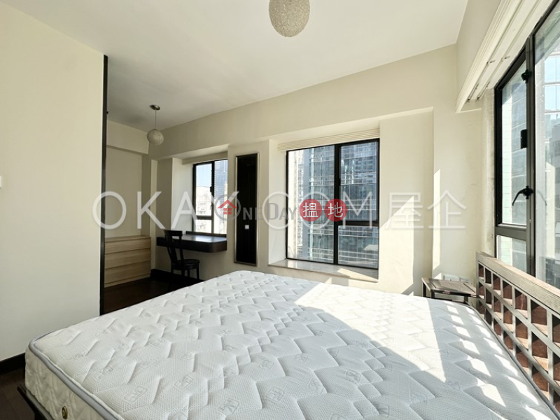 HK$ 25,000/ 月御珍閣中區|1房1廁,極高層御珍閣出租單位