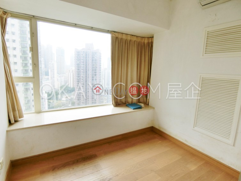 2房1廁,極高層,星級會所,露台聚賢居出售單位|聚賢居(Centrestage)出售樓盤 (OKAY-S62998)