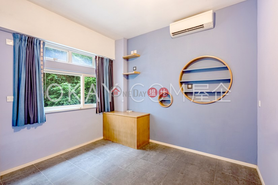 HK$ 33.5M, Medallion Heights Western District Rare 3 bedroom with balcony & parking | For Sale