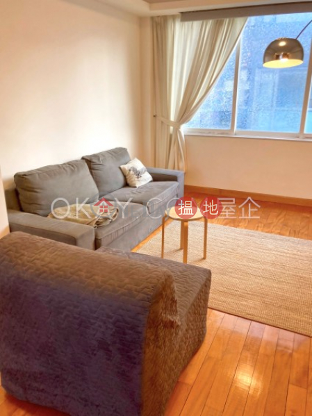 HK$ 38,000/ month Full View Court Wan Chai District Unique 2 bedroom on high floor with rooftop & parking | Rental