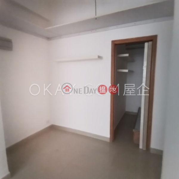 HK$ 25,000/ month | Carol Mansion | Western District, Cozy 3 bedroom in Mid-levels West | Rental
