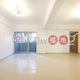 3 Bedroom Family Unit for Rent at Mansion Building