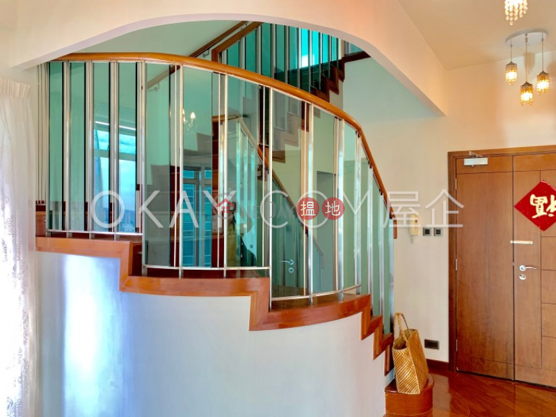Property Search Hong Kong | OneDay | Residential | Sales Listings | Charming penthouse with sea views, terrace & balcony | For Sale