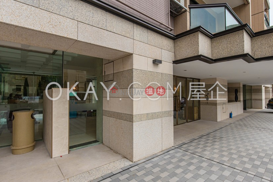 HK$ 70,000/ month | Cavendish Heights Block 8, Wan Chai District | Stylish 3 bedroom with balcony & parking | Rental