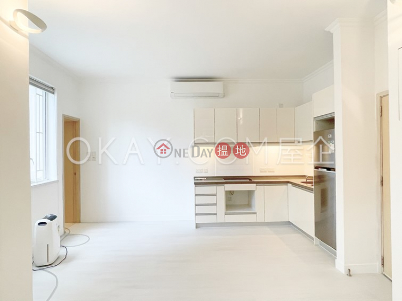 Stylish 1 bedroom in Mid-levels Central | Rental | Grosvenor House 高雲大廈 Rental Listings