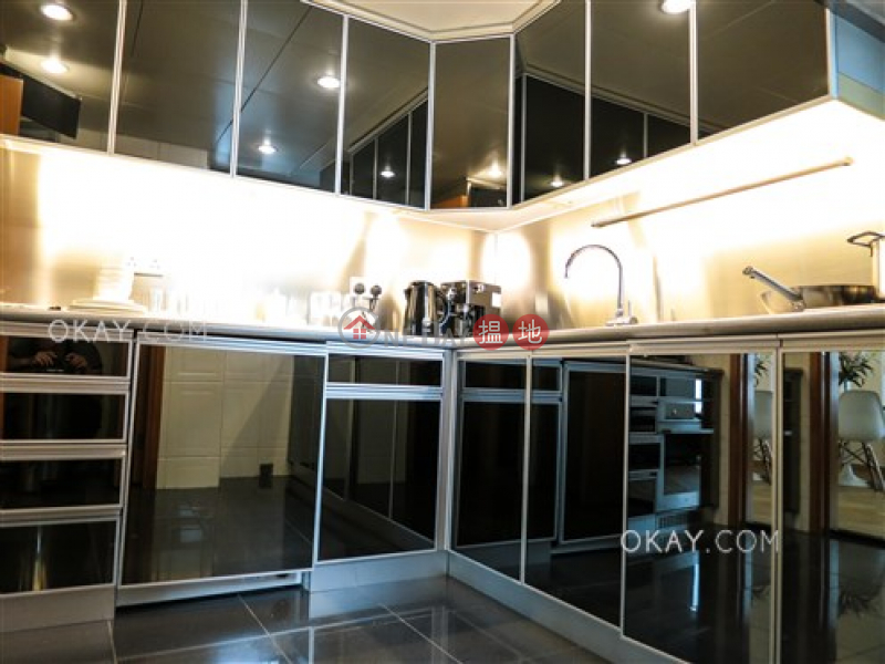 HK$ 49,000/ month, 80 Robinson Road, Western District, Stylish 3 bedroom on high floor with parking | Rental
