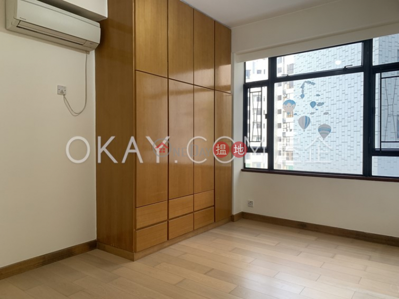 HK$ 49,000/ month, Hatton Place | Western District, Tasteful 3 bedroom with balcony & parking | Rental