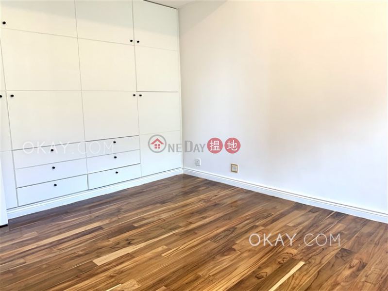 HK$ 128,000/ month Dynasty Court Central District, Beautiful 3 bedroom on high floor with parking | Rental