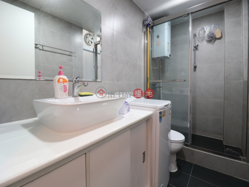 HK$ 14,500/ month | Man Hee Mansion | Wan Chai District 1 big bdr bldg with lift