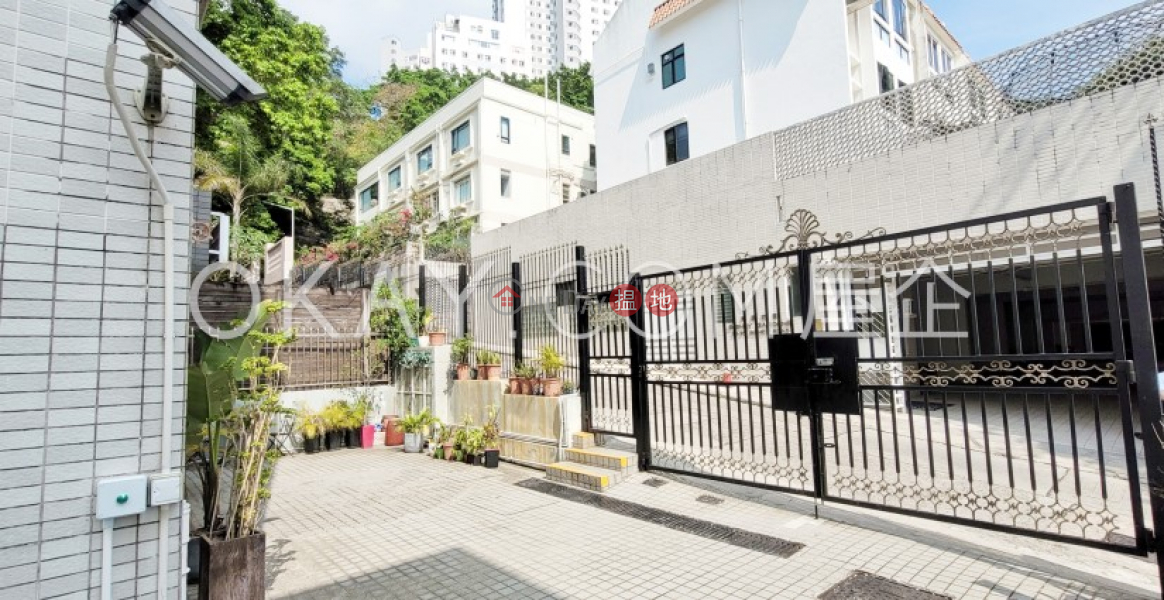 Property Search Hong Kong | OneDay | Residential | Rental Listings | Stylish 2 bedroom in Pokfulam | Rental