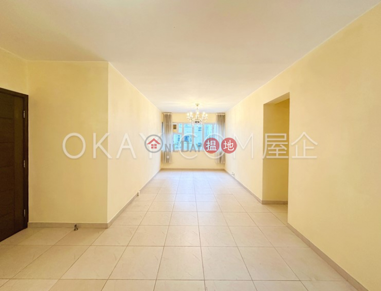 Unique 3 bedroom with parking | Rental, Miramar Villa 美麗邨 Rental Listings | Wan Chai District (OKAY-R75114)