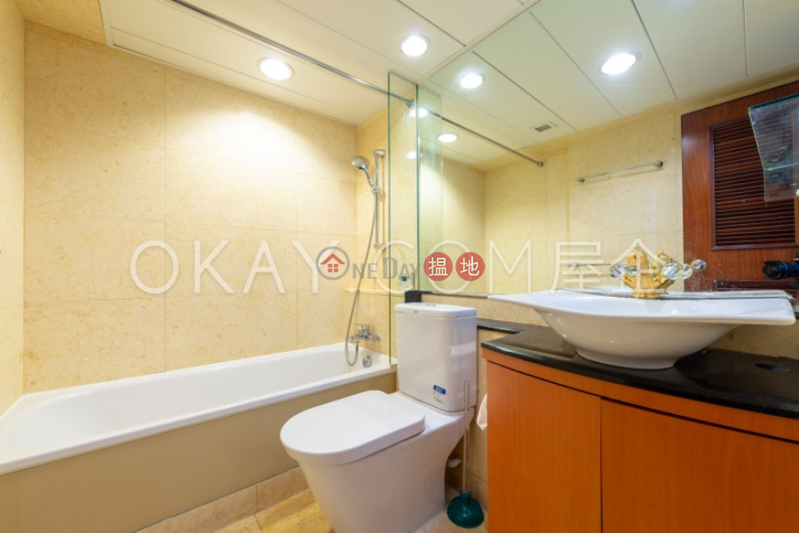 HK$ 98,000/ month Sky Horizon, Eastern District Luxurious 4 bed on high floor with sea views & rooftop | Rental