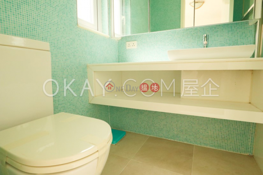 Tasteful 1 bedroom with parking | For Sale | The Beachside The Beachside Sales Listings