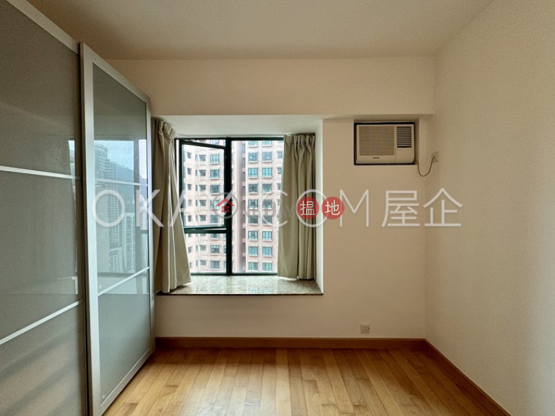 HK$ 37,000/ month, Hillsborough Court Central District | Lovely 2 bedroom on high floor | Rental