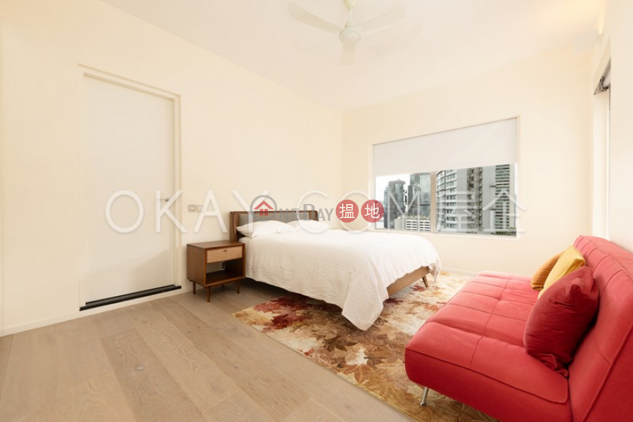 Efficient 5 bed on high floor with balcony & parking | Rental | Grand House 柏齡大廈 Rental Listings