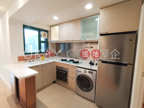 Charming 2 bedroom with balcony | For Sale | Discovery Bay, Phase 13 Chianti, The Barion (Block2) 愉景灣 13期 尚堤 珀蘆(2座) _0