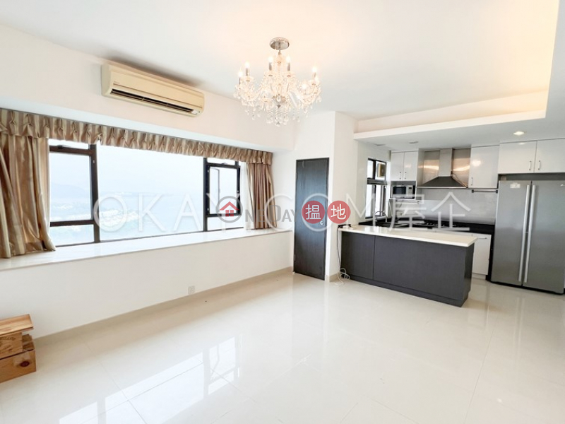 Nicely kept 3 bedroom on high floor with sea views | For Sale, 15 Middle Lane | Lantau Island Hong Kong | Sales | HK$ 9.3M
