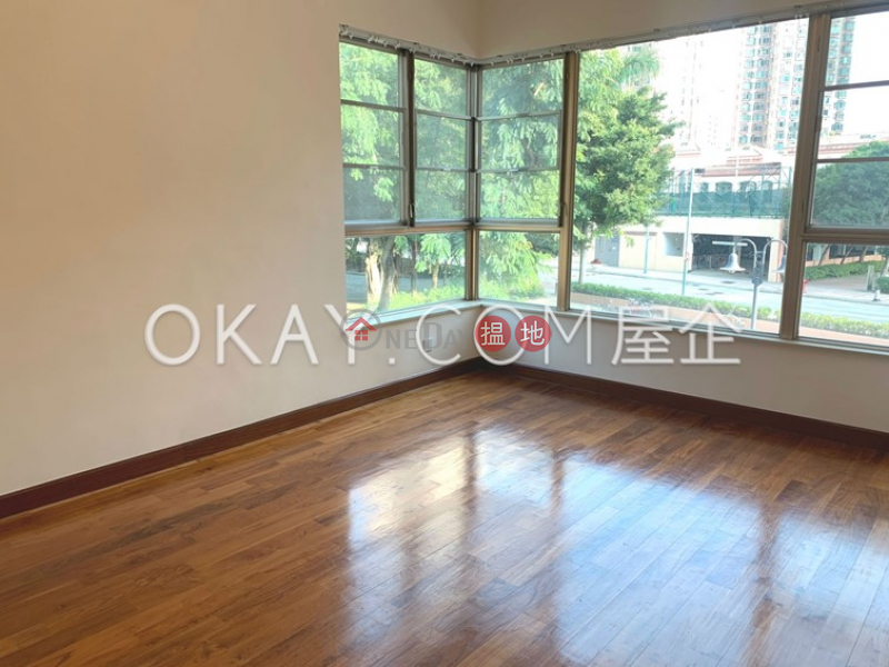HK$ 88,000/ 月|香港黃金海岸 25座-屯門4房3廁,實用率高,星級會所,連車位香港黃金海岸 25座出租單位