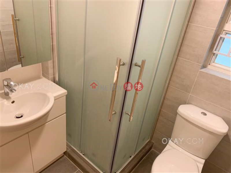 Unique 3 bedroom with balcony | Rental, Reading Place 莊士明德軒 Rental Listings | Western District (OKAY-R16609)