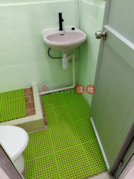 Property Search Hong Kong | OneDay | Residential | Rental Listings 免佣新裝修間隔實用廁廚儲齊全多窗中層唐樓