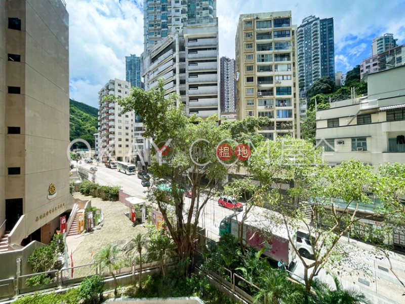 Lovely 2 bedroom in Tai Hang | For Sale, Illumination Terrace 光明臺 Sales Listings | Wan Chai District (OKAY-S1511)