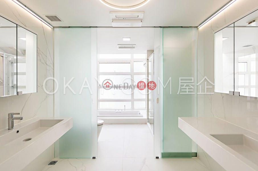 HK$ 300,000/ month, No.56 Plantation Road Central District, Unique house with harbour views, rooftop & terrace | Rental