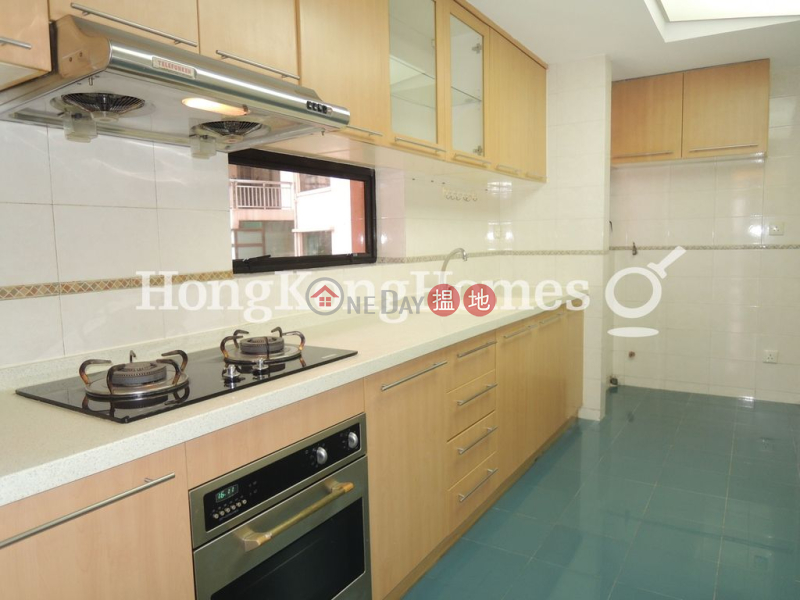 3 Bedroom Family Unit for Rent at Regal Crest | Regal Crest 薈萃苑 Rental Listings