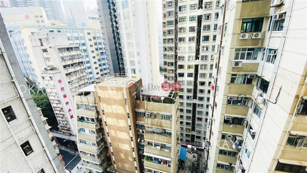 HK$ 8.8M | One Pacific Heights | Western District | Intimate 1 bedroom with balcony | For Sale