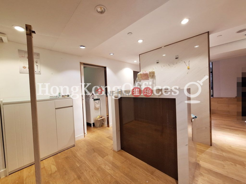 HK$ 31,999/ month Wong Chung Ming Commercial House, Central District | Office Unit for Rent at Wong Chung Ming Commercial House