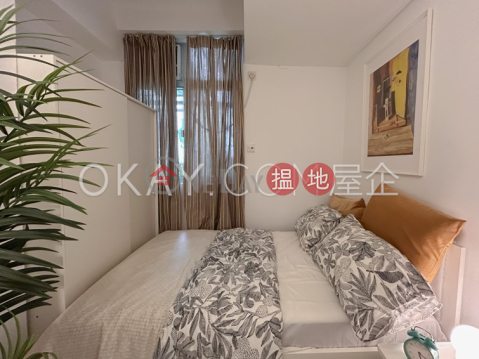 Elegant 3 bedroom in Sai Ying Pun | Rental | Tak Tung House 德東樓 _0