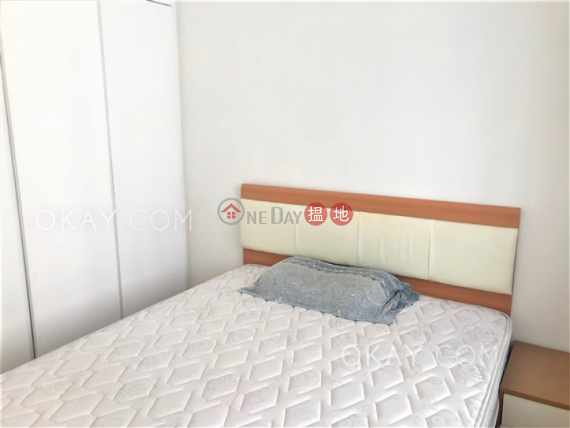 HK$ 27,000/ month | Robinson Crest | Western District | Unique 2 bedroom in Mid-levels West | Rental