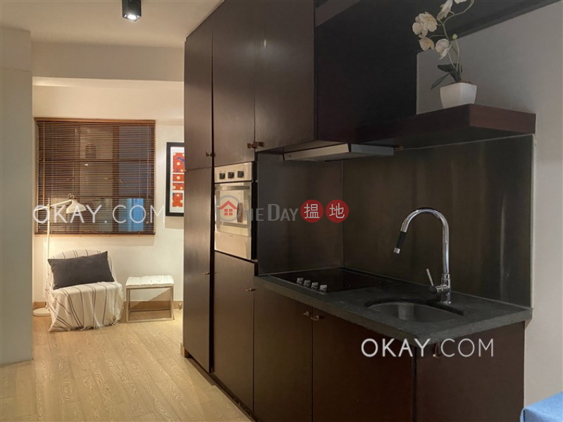 Property Search Hong Kong | OneDay | Residential | Rental Listings | Tasteful 1 bedroom in Sheung Wan | Rental