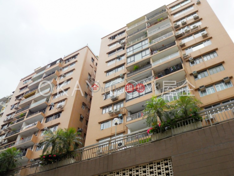 Popular 3 bedroom with balcony & parking | For Sale | Mandarin Villa 文華新邨 Sales Listings