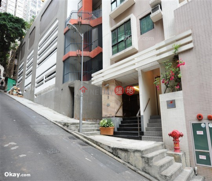 HK$ 9.5M | Caine Tower Central District | Unique 1 bedroom on high floor | For Sale