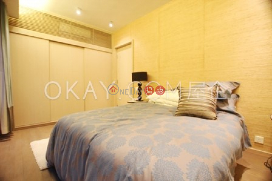 Luxurious 3 bedroom with parking | Rental 33 Consort Rise | Western District, Hong Kong, Rental | HK$ 48,000/ month