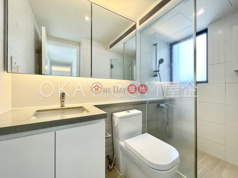 HK$ 30,000/ month | Po Wah Court | Wan Chai District, Elegant 2 bedroom with balcony | Rental