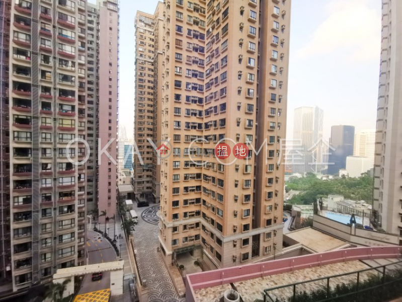 Property Search Hong Kong | OneDay | Residential Rental Listings Cozy 3 bedroom in Mid-levels West | Rental